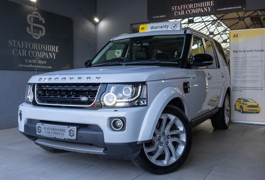 Land Rover Discovery Sdv6 Landmark White #3