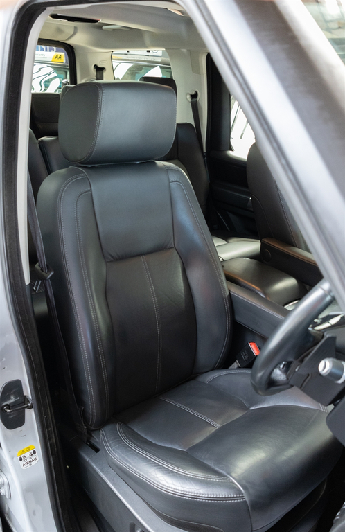Land Rover Discovery Td4 Se Tech Brown #26