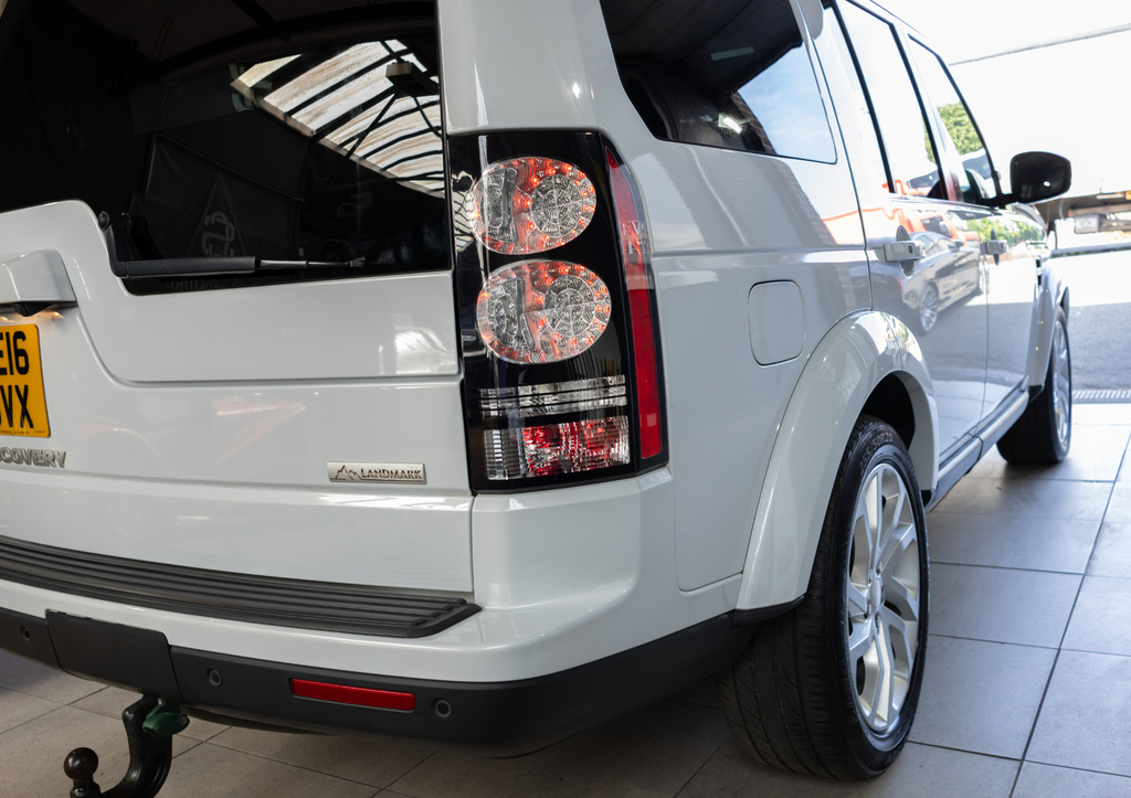 Land Rover Discovery Td4 Se Tech Brown #15