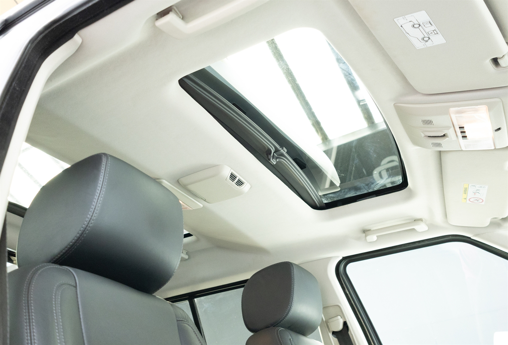Land Rover Discovery Td4 Se Tech Brown #22