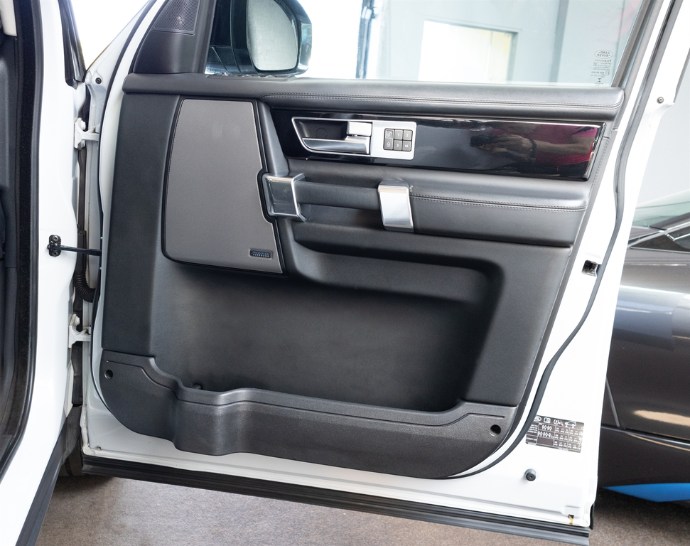 Land Rover Discovery Td4 Se Tech Brown #30