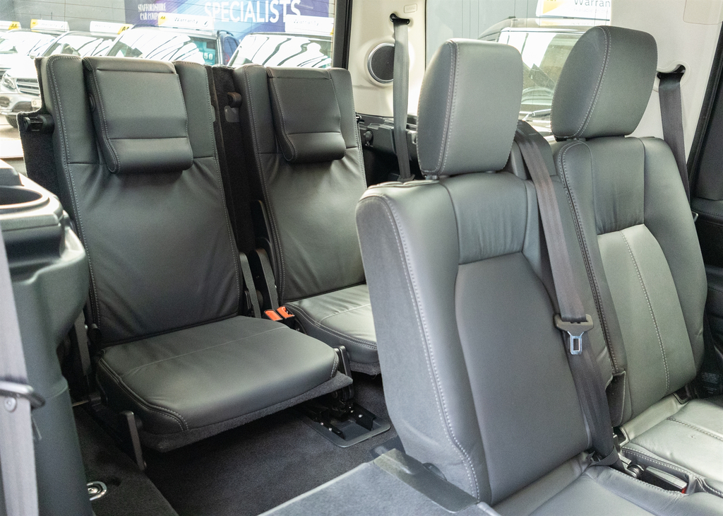 Land Rover Discovery Td4 Se Tech Brown #35