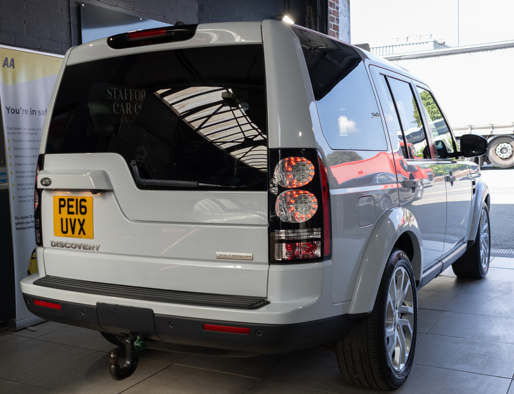 Land Rover Discovery Td4 Se Tech Brown #14