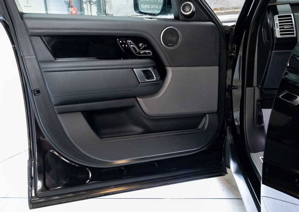 Land Rover Range Rover Suv Black #40