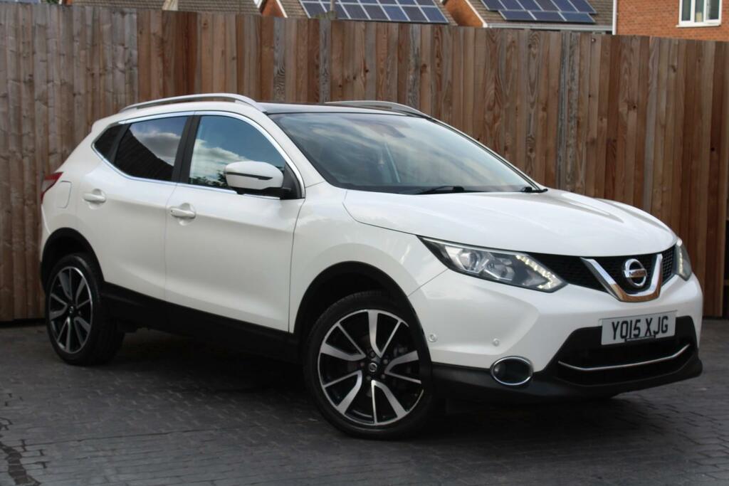 Nissan Qashqai 1.2 Dig-t Tekna 2015 White #2