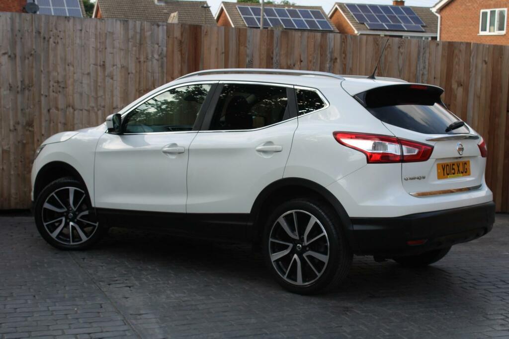Nissan Qashqai 1.2 Dig-t Tekna 2015 White #4