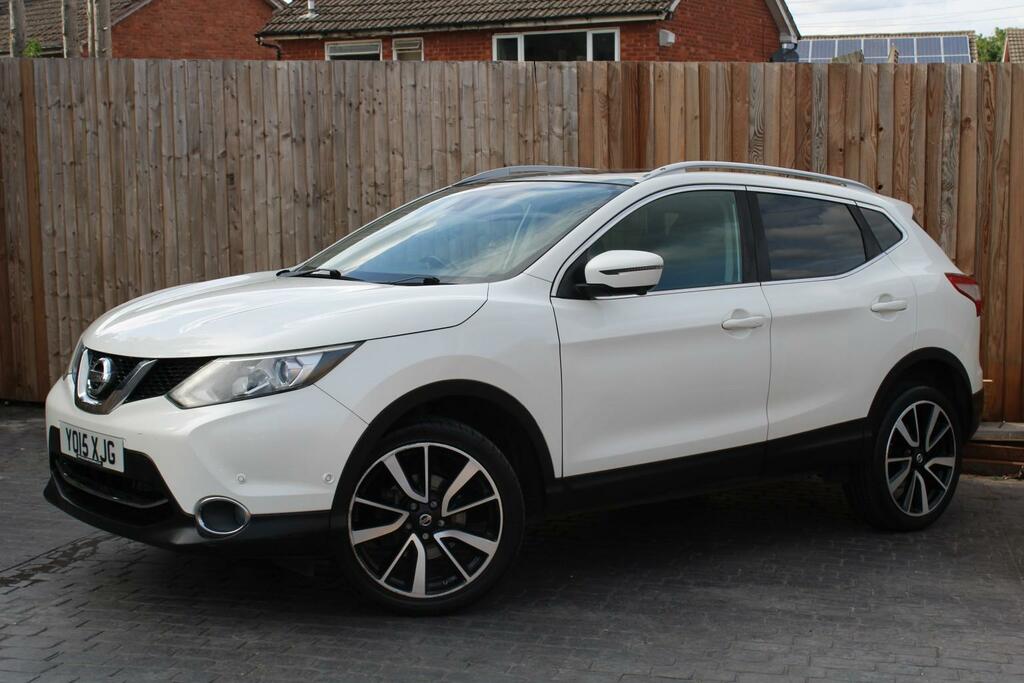 Nissan Qashqai 1.2 Dig-t Tekna 2015 White