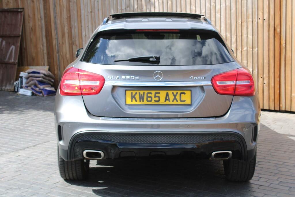 Mercedes-Benz GLA Class 2015 2.0 Gla250 Amg Line Suv 7G-dct 4Ma White #37
