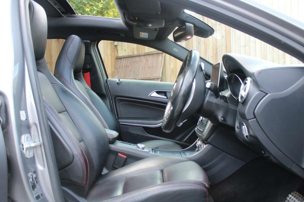 Mercedes-Benz GLA Class 2015 2.0 Gla250 Amg Line Suv 7G-dct 4Ma White #26