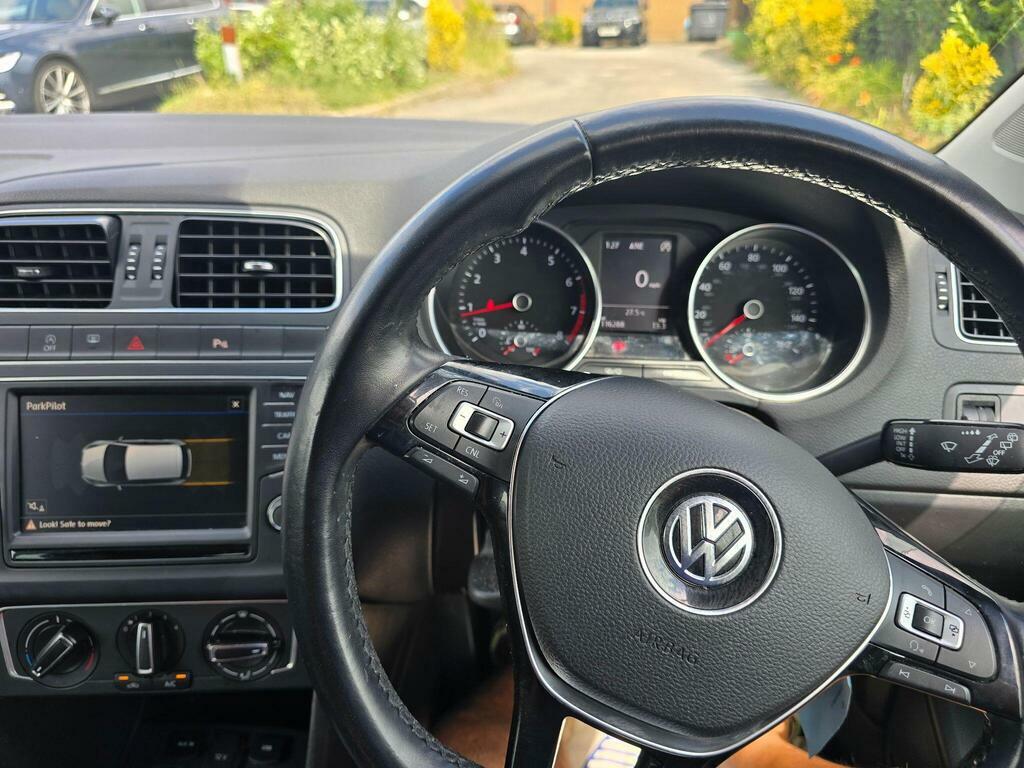 Volkswagen Polo 1.2L Match Black #18