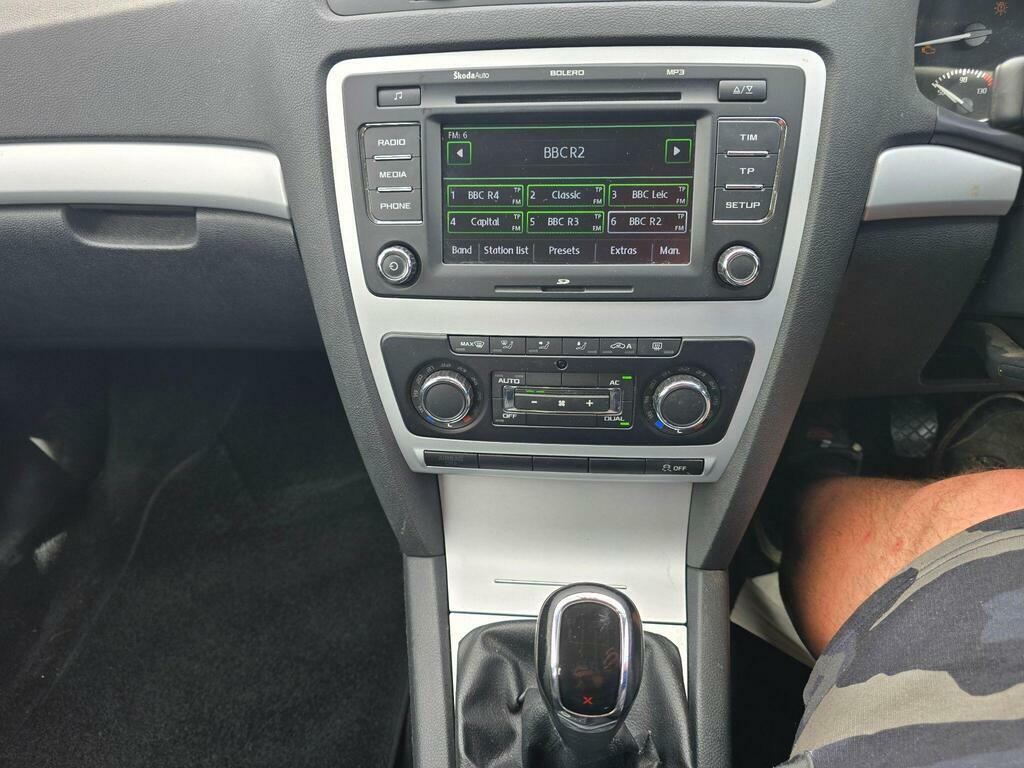 Skoda Octavia 1.8 Tsi Scout 4Wd Euro 5 Beige #12