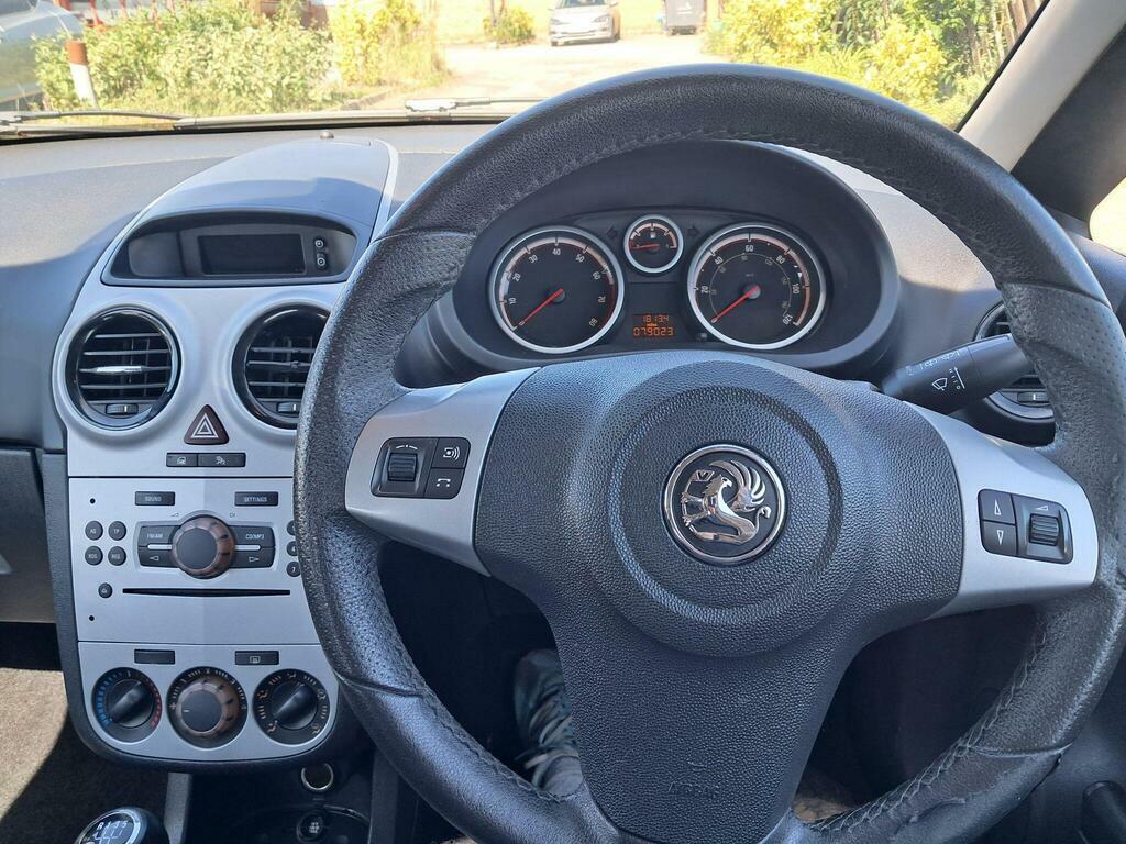 Vauxhall Corsa 1.2I 16V Life Hatchback 139 Gk Black #13