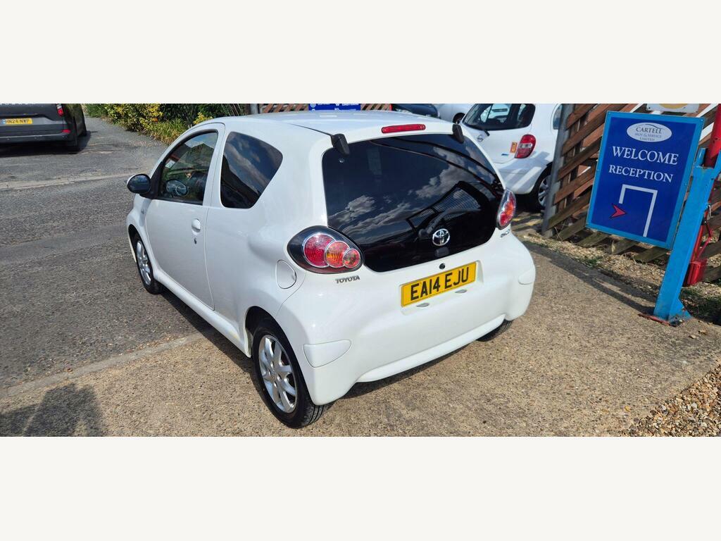 Toyota Aygo 1.0 Vvt-i Mode Euro 5 White #5