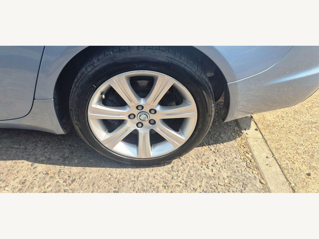Jaguar XF 3.0 V6 Luxury Saloon Euro 4 238 P Blue #10