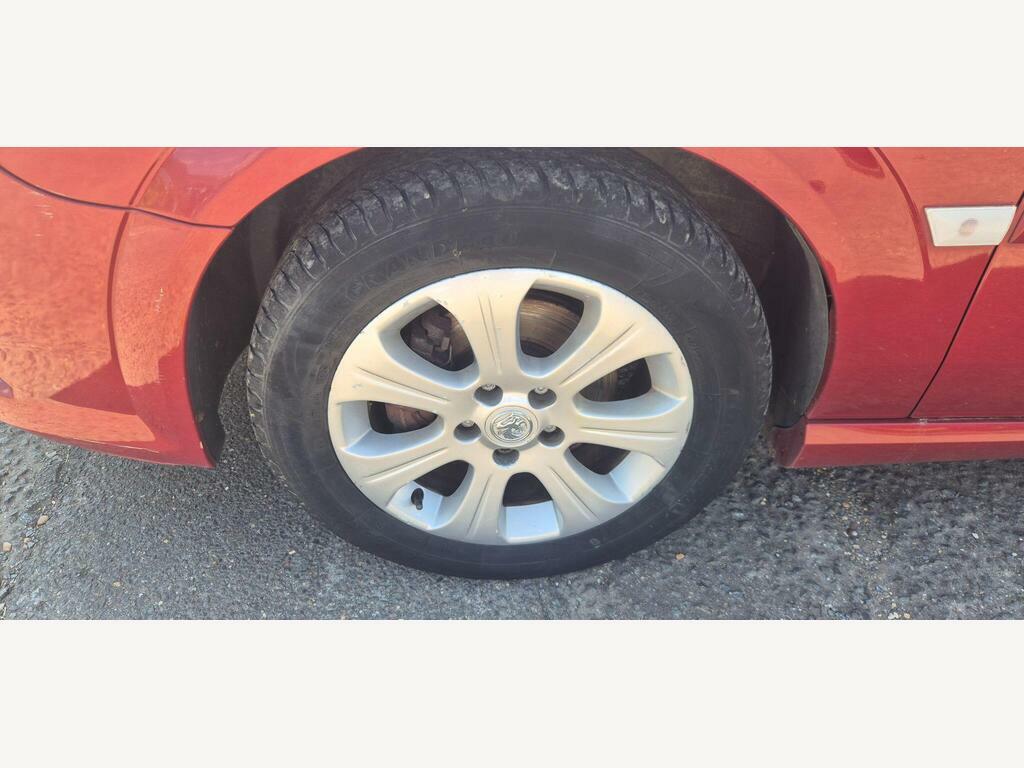 Vauxhall Vectra 1.8 Vvt Design Red #5