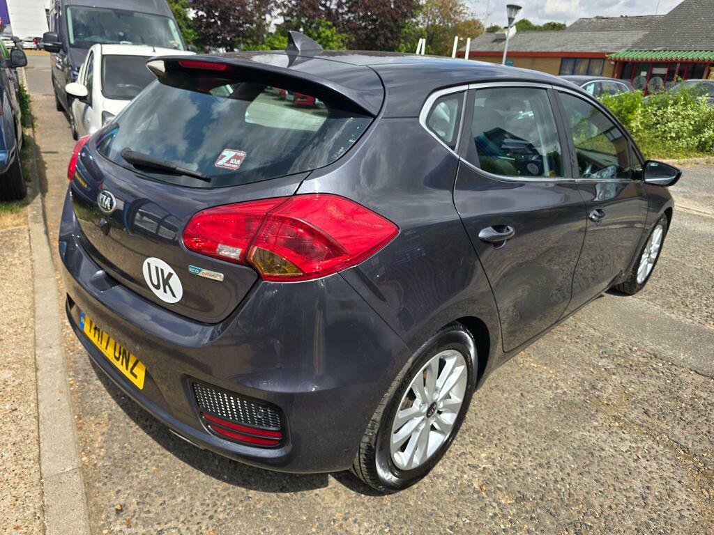 Kia Ceed 1.6 Crdi 2 Euro 6 S S Silver #3
