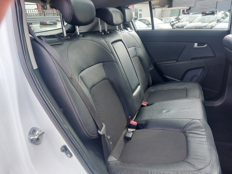 Kia Sportage Crdi Ecodynamics 3 Suv White #13