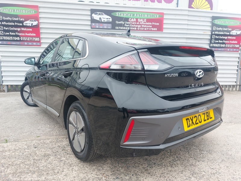 Hyundai Ioniq Premium Black #4