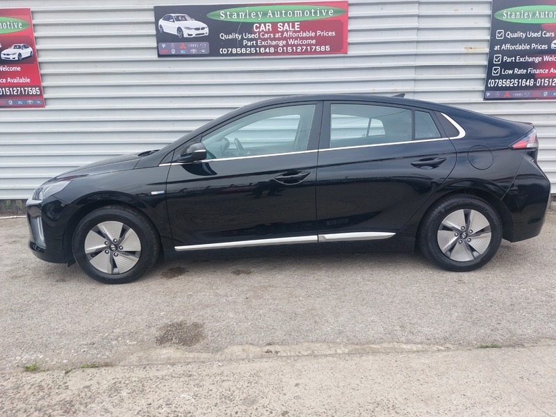 Hyundai Ioniq Premium Black #3
