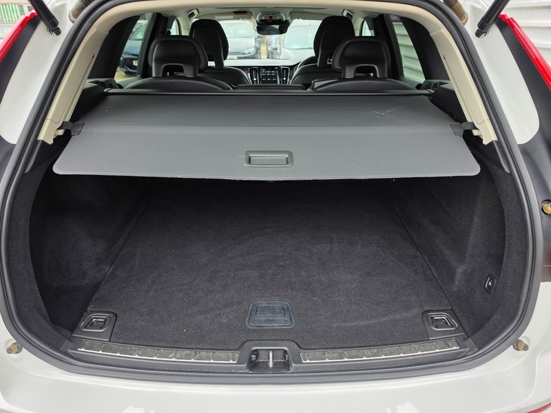 Volvo XC60 D4 Momentum Pro Awd Grey #26