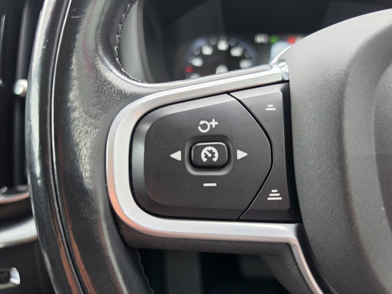 Volvo XC60 D4 Momentum Pro Awd Grey #23