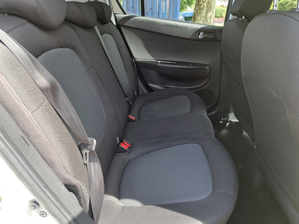 Hyundai I20 1.2 Active White #5