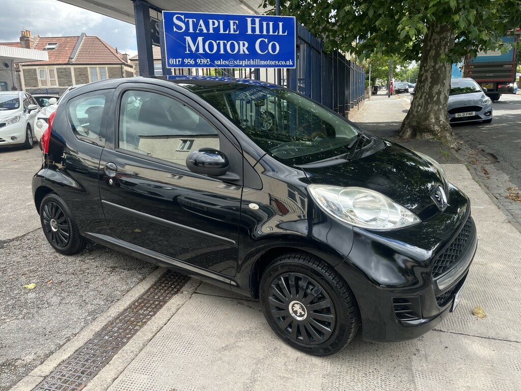 Peugeot 107 1.0 12V Urban Black