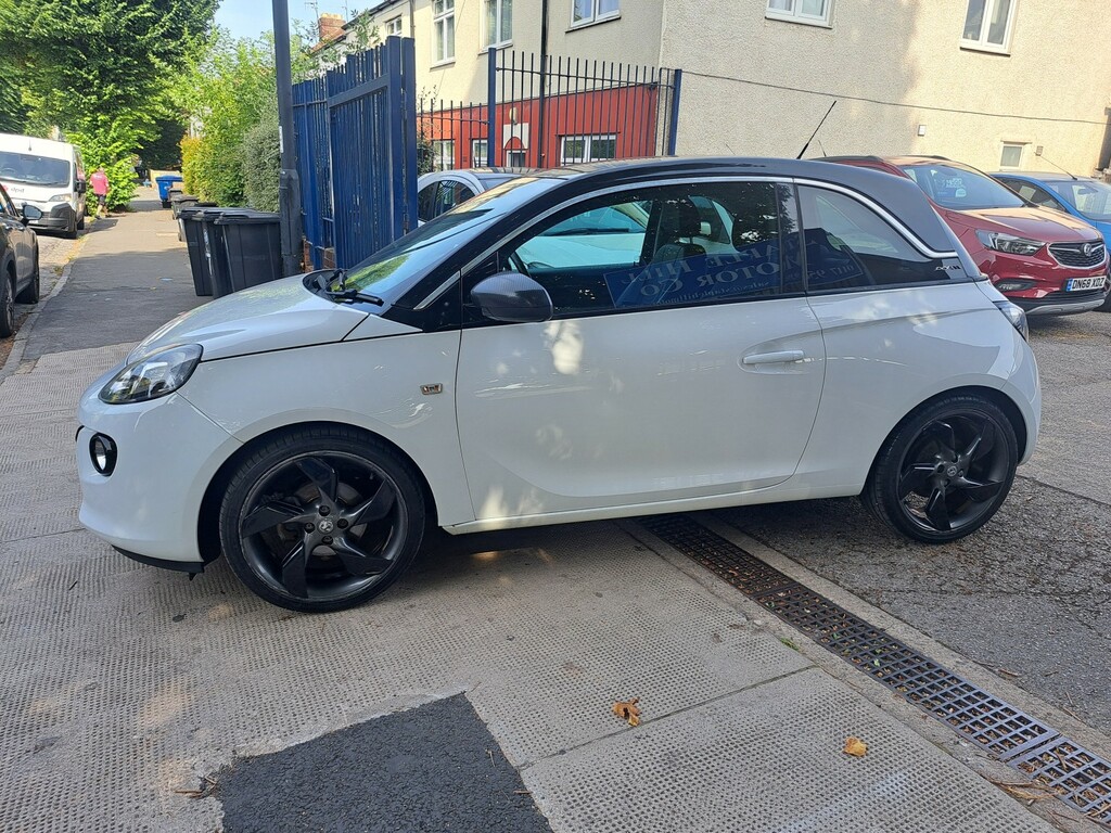 Vauxhall Adam 1.4 16V Slam White #2