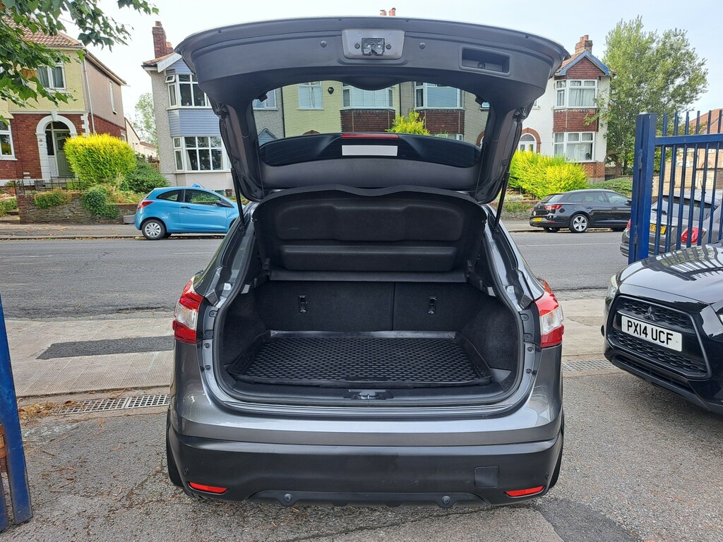 Nissan Qashqai 1.2 N-tec Plus Dig-t 113 Bhp Silver #22