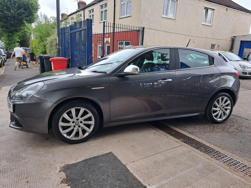 Alfa Romeo Giulietta 1.4 Giulietta 1.4 Tb Multiair 170 Bhp Veloce Grey #2