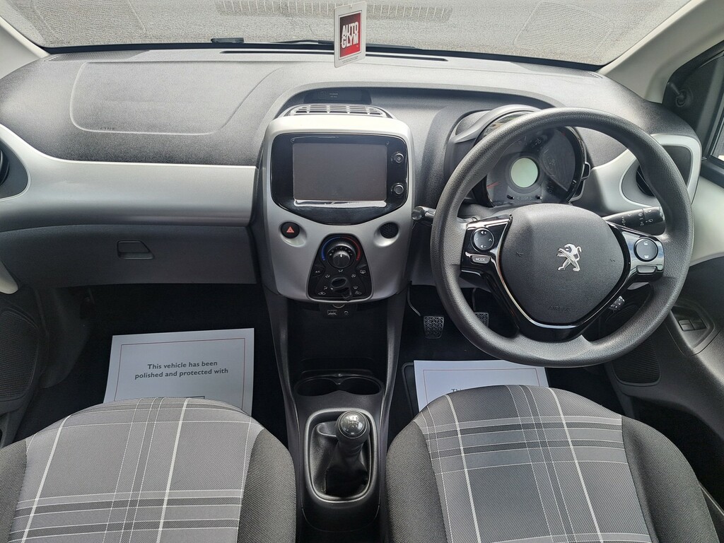 Peugeot 108 1.2 Puretech Collection Red #12