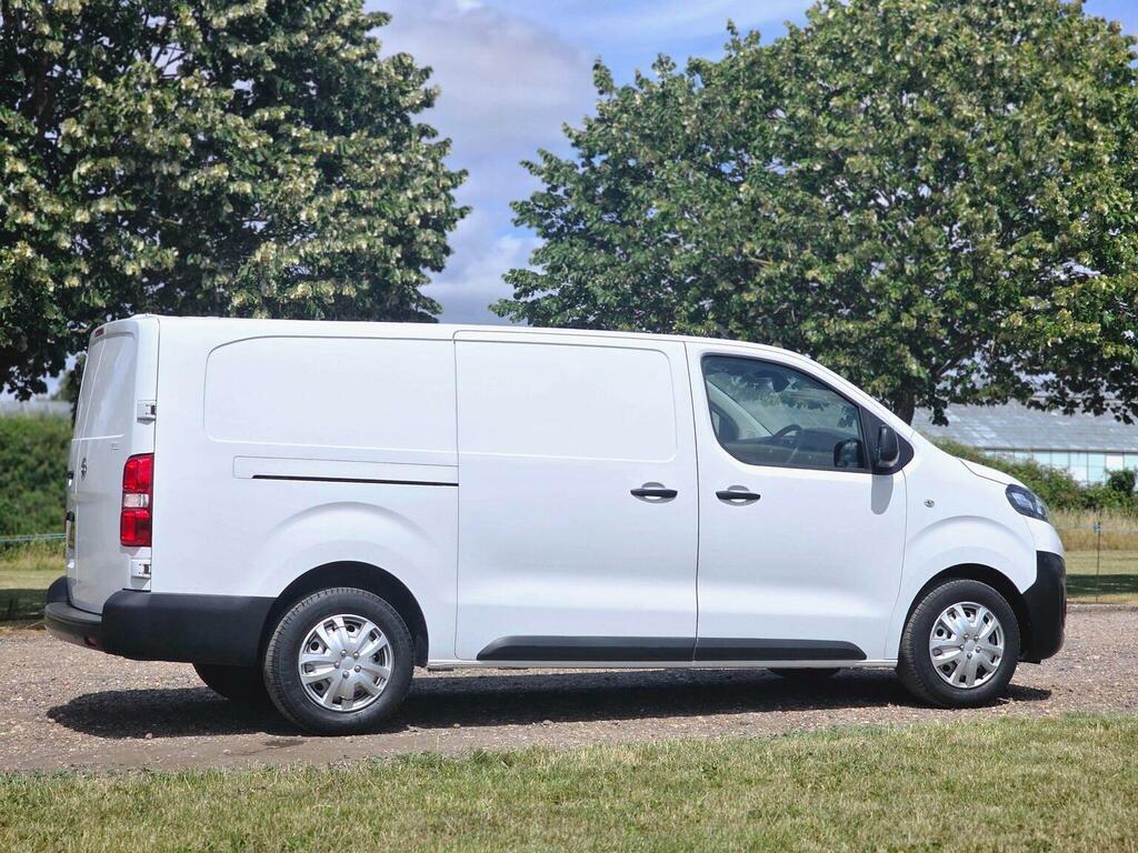 Vauxhall Vivaro 1.5 Turbo D 2900 Dynamic L2 H1 Euro 6 Ss 6Dr WG22UUX White #5