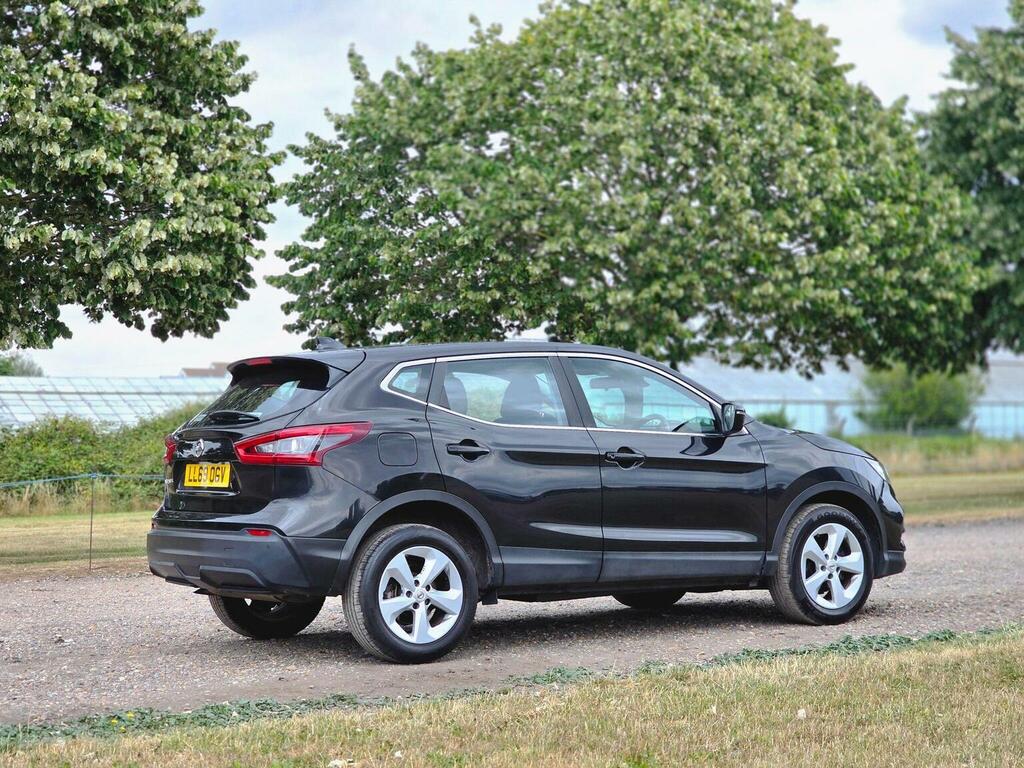 Nissan Qashqai 1.3 Dig-t Acenta Premium Dct Euro 6 Ss LL69OGV Black #5