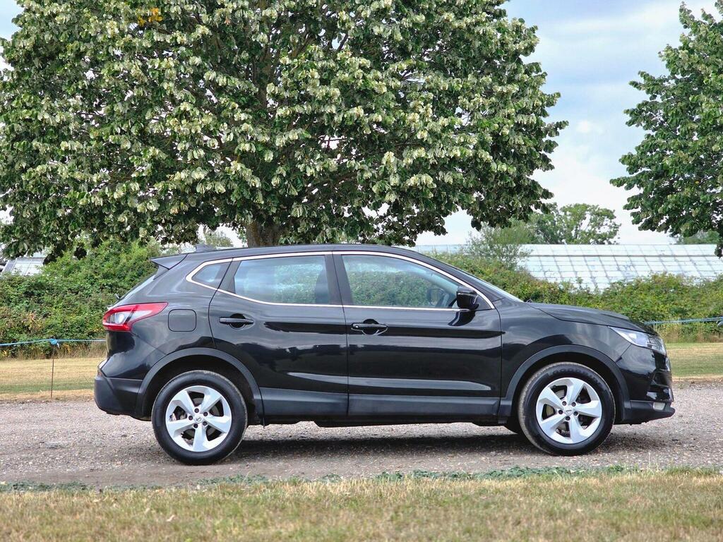 Nissan Qashqai 1.3 Dig-t Acenta Premium Dct Euro 6 Ss LL69OGV Black #3