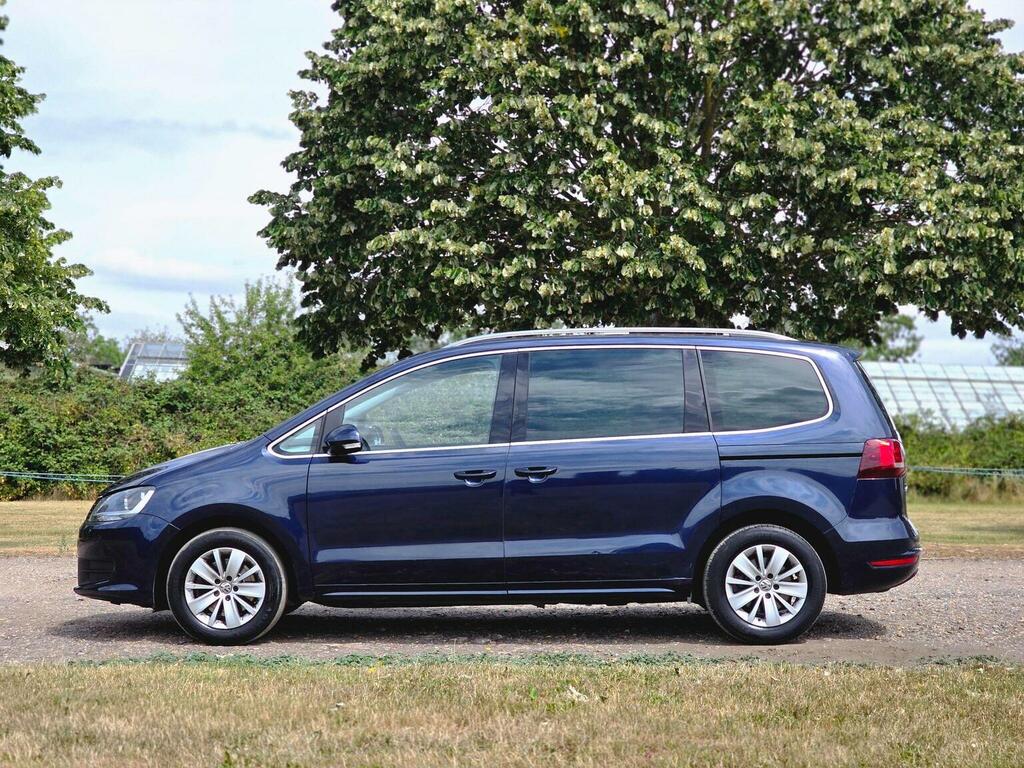 Volkswagen Sharan Black #13