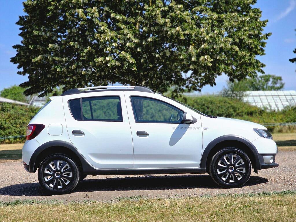 Dacia Sandero Stepway 0.9 Tce Laureate Euro 5 White #4