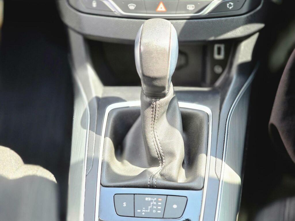 Peugeot 308 Active Red #31