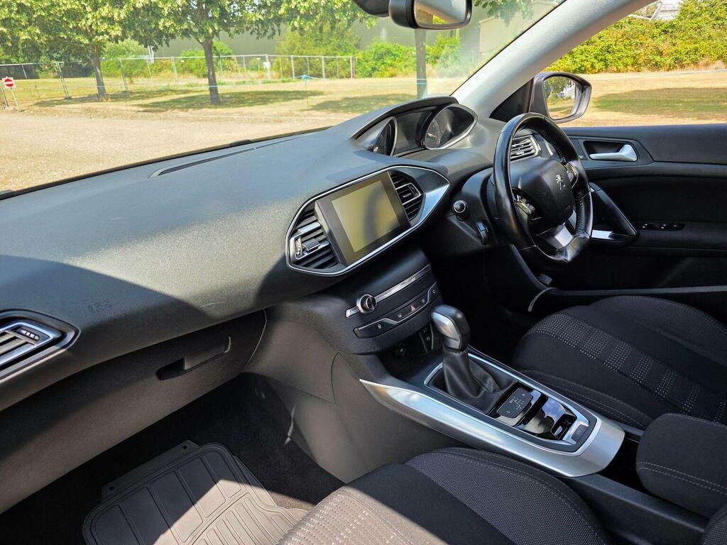 Peugeot 308 Active Red #27