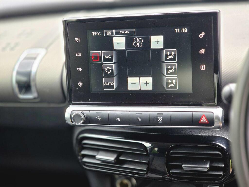 Citroen C4 Cactus 1.2 Puretech Flair Black #37
