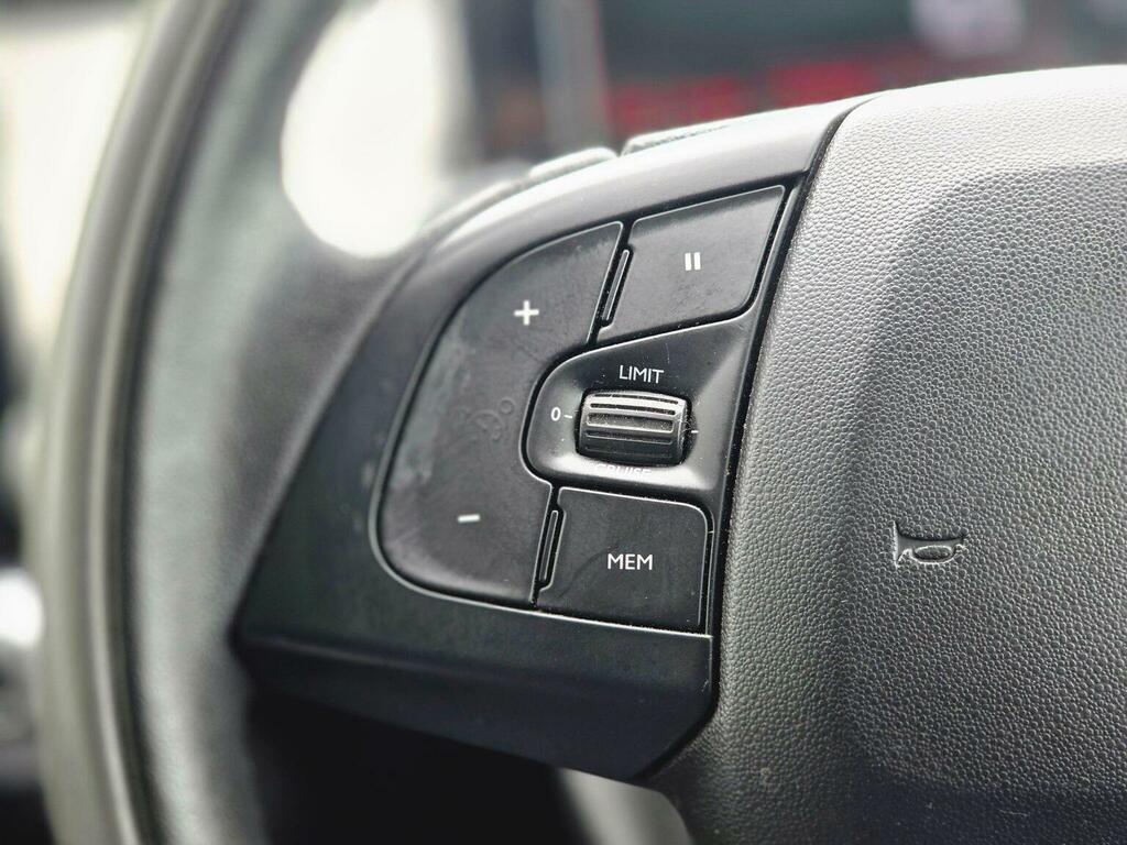 Citroen C4 Cactus 1.2 Puretech Flair Black #28