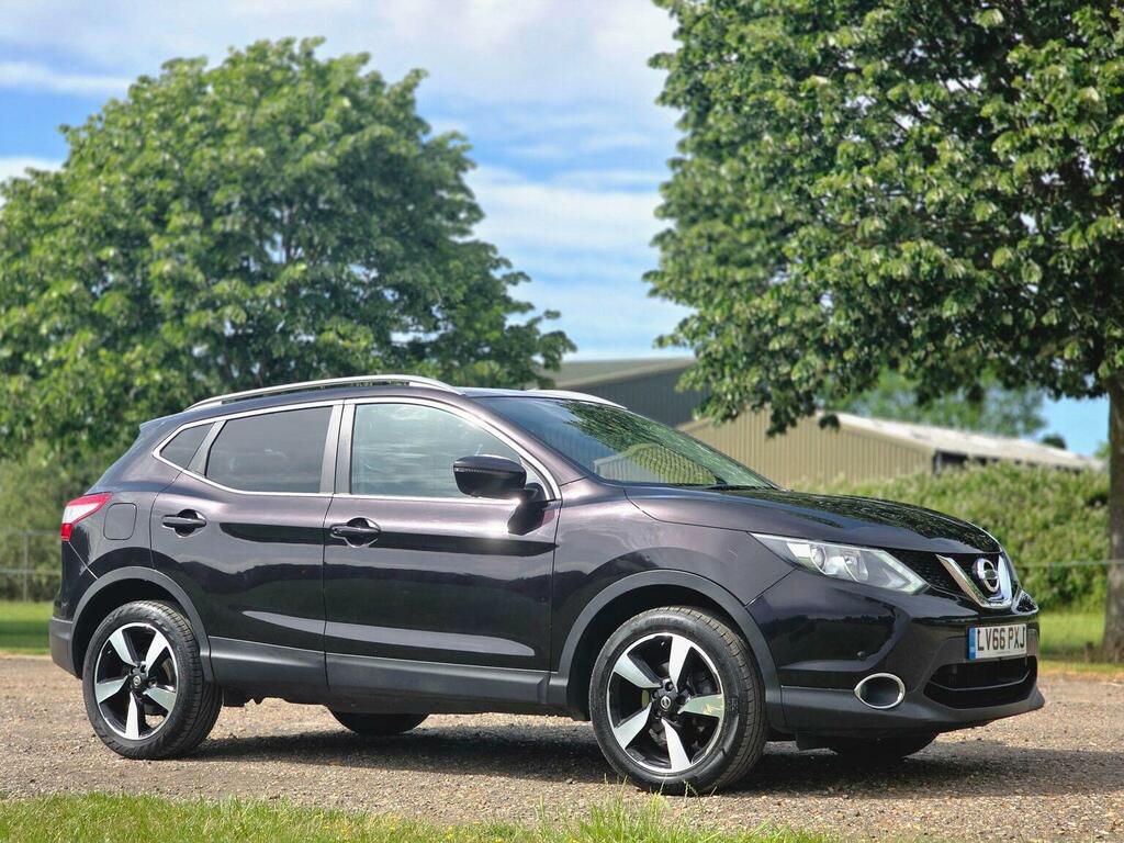 Nissan Qashqai 1.2 Dig-t N-connecta Xtron 2Wd Euro 6 Ss LV66PXJ Black #2