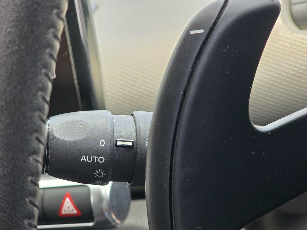 Citroen C4 Cactus 1.2 Puretech 82 Flair Black #33