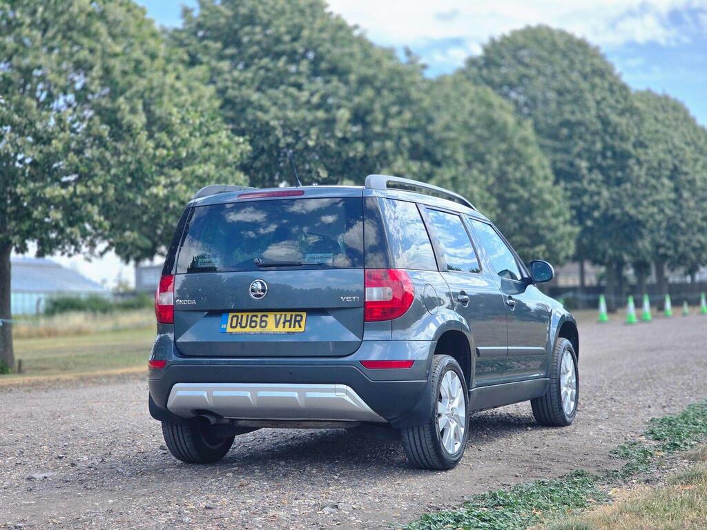 Skoda Yeti 1.2 Tsi Monte Red #7