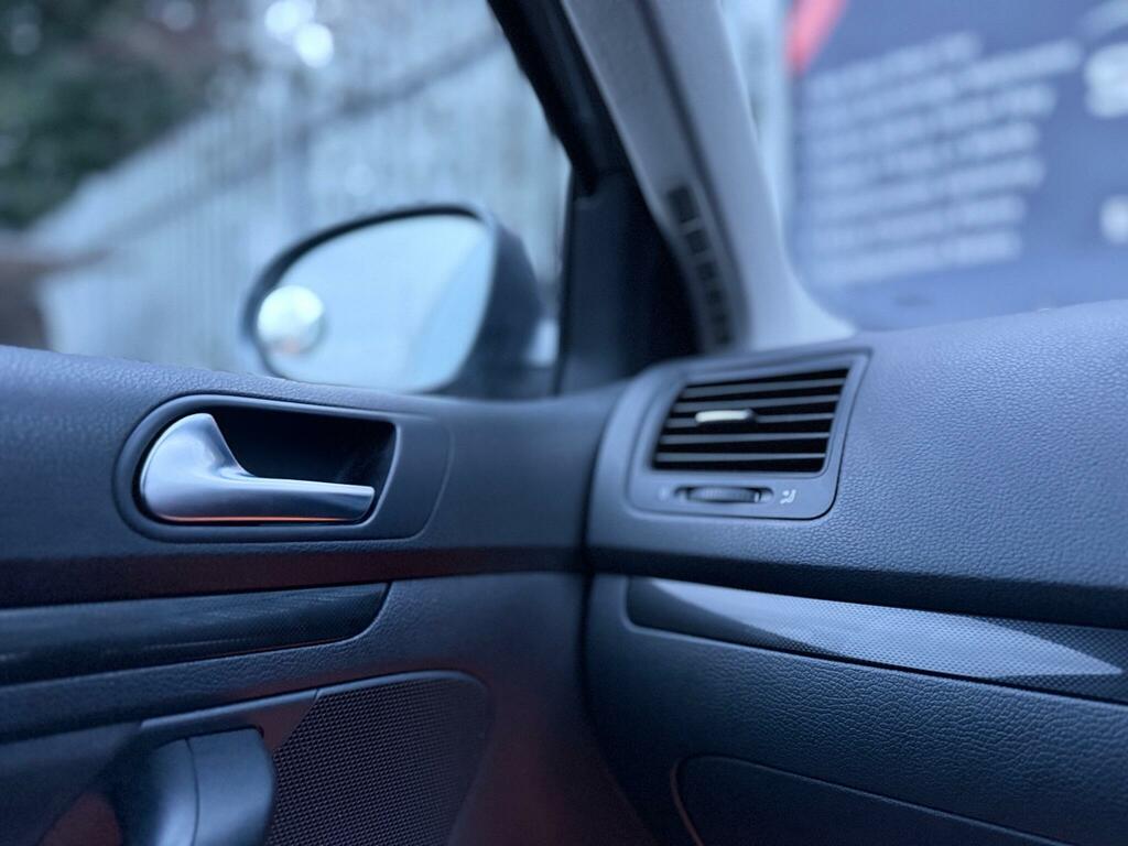 Volkswagen Jetta Jetta S Tdi Silver #20