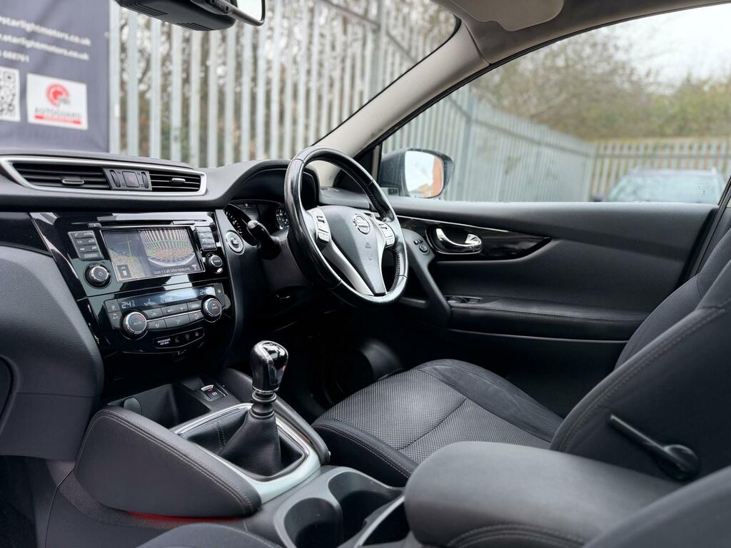 Nissan Qashqai 1.6 Dig-t N-connecta 2Wd Euro 6 Ss HW66EWF Black #3