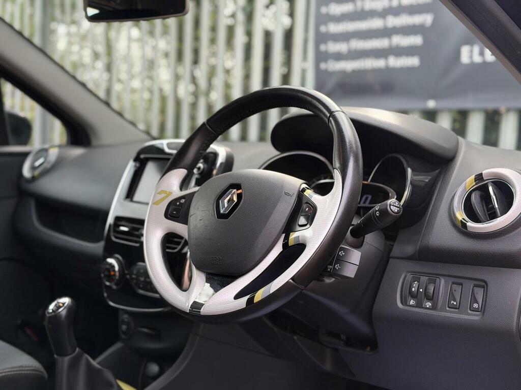 Renault Clio 0.9 Tce Dynamique S Medianav Euro 5 Ss Black #2