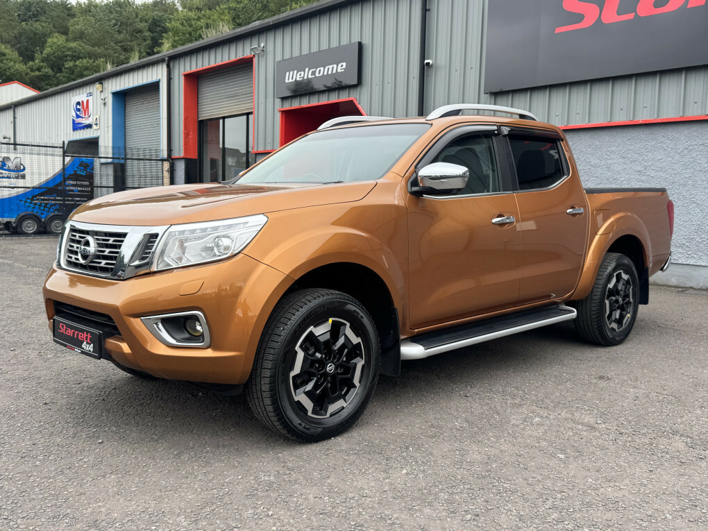 Nissan Navara Tekna Yellow #2