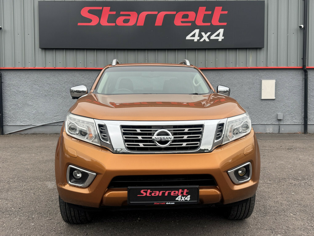 Nissan Navara Tekna Yellow #4