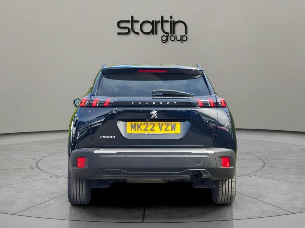 Peugeot 2008 1.2 Puretech Allure Premium Euro 6 Ss MK22VZW Black #4