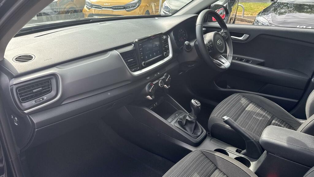 Kia Stonic 1.4 Mpi 2 VK19NFR Black #2